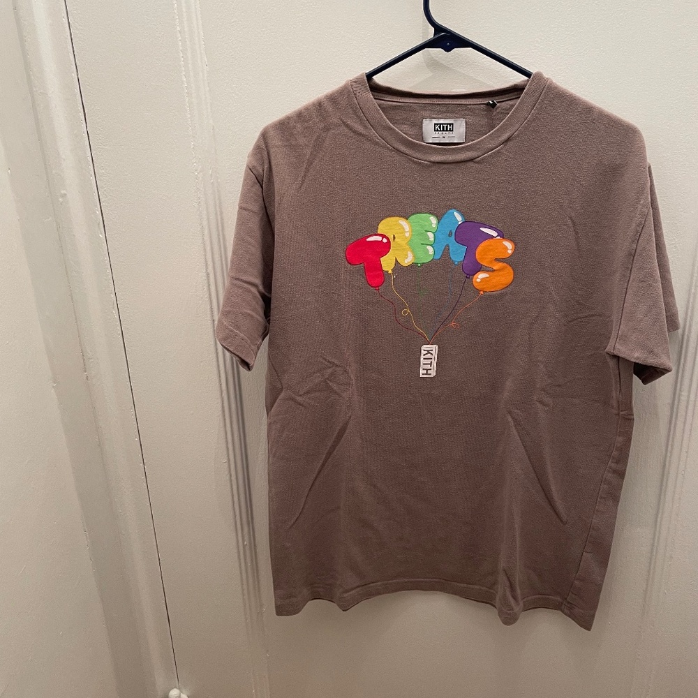 KITH gently used men’s medium t shirt